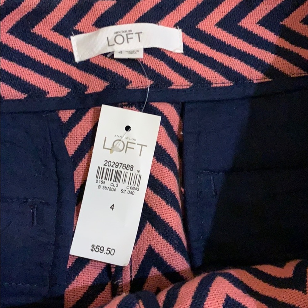 Loft Shorts - Picture 3 of 4